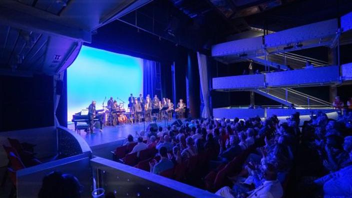 Likah!: A Puppy Musical