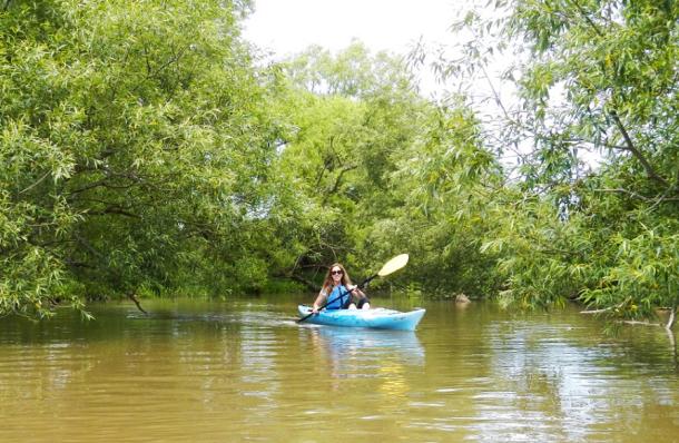 woman paddling