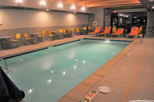 Home2 Suites Merrillville pool