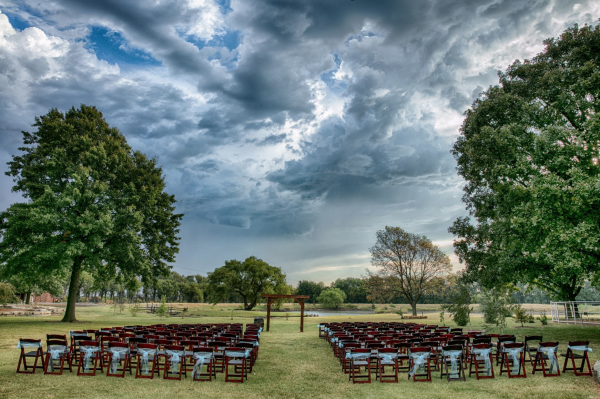 Prairie Hill Vineyard in Wichita, KS is perfect for weddings, reunions and corporate events