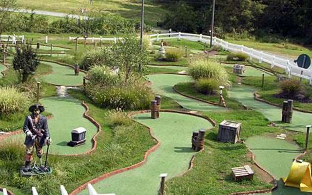 The Highlands Golf Park & Pirate Pete's Mini Golf