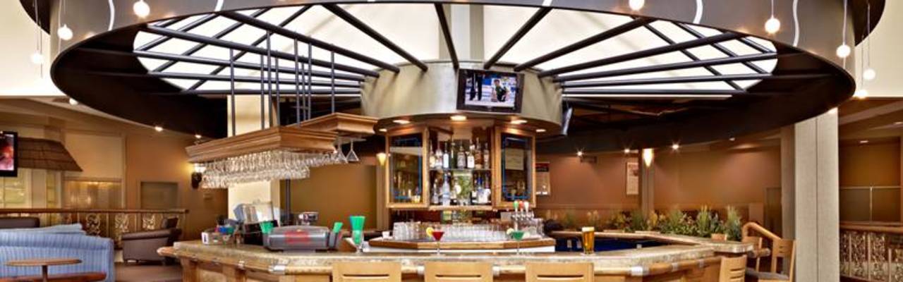 Saskatoon Inn Lounge