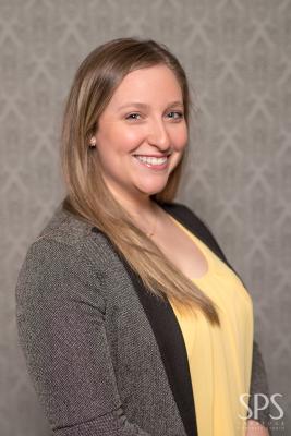 Chloejean Tedford Headshot