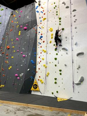 Auto Belay at Climb So iLL