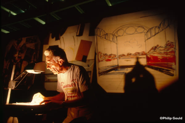 ©Philip Gould 90FEIN00918 Elemore Tatooed Walls 1990