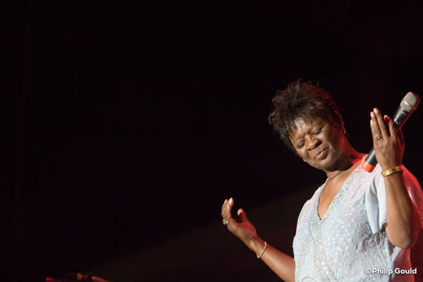 ©Philip Gould Irma Thomas 2006 Fest Int'l PX8J3140