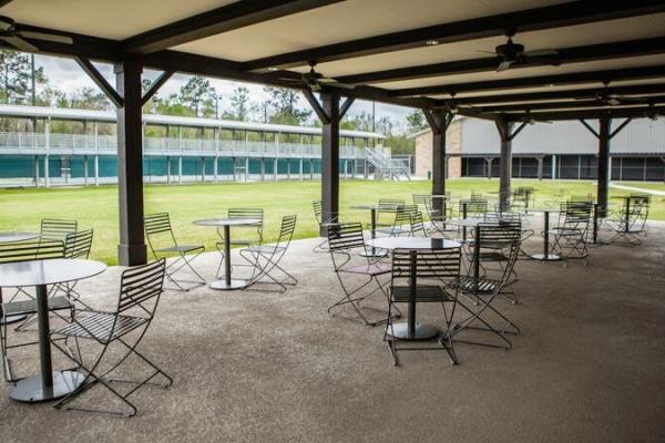 MTC-patio