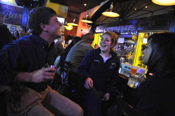 Best Craft Beer Bars From Colorado To California Brewery Interior Brewery Design Craft Beer Bar
