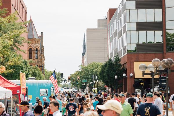 Crowd at Taste of the Arts