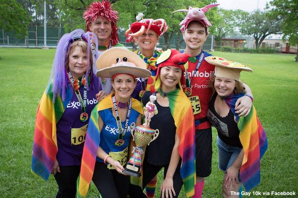 the gay 10k group shot