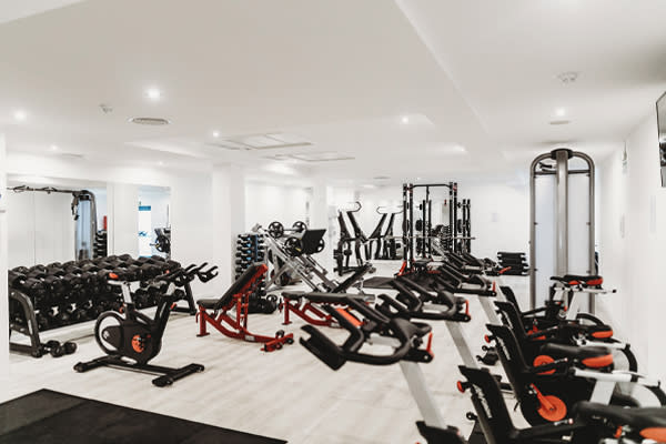 Hotel Gym by Humphrey Muleba from Unsplash