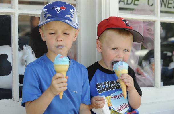 Kids with Ice Cream