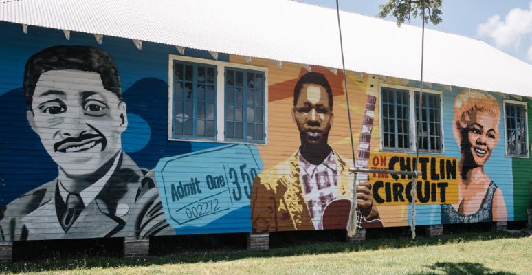 100 Men Hall Mural