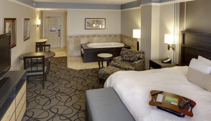 KIng Whirlpool Room KIng Whirlpool Room