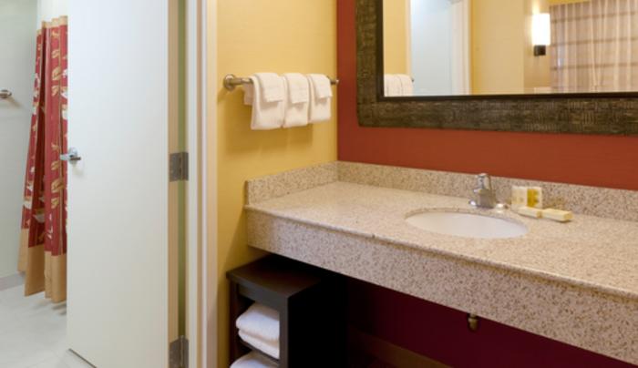 One-Bedroom Suite Bathroom One-Bedroom Suite Bathroom
