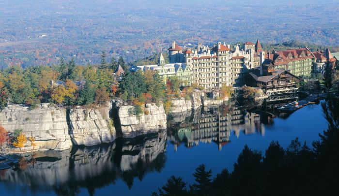 MohonkFall.jpg MohonkFall.jpg