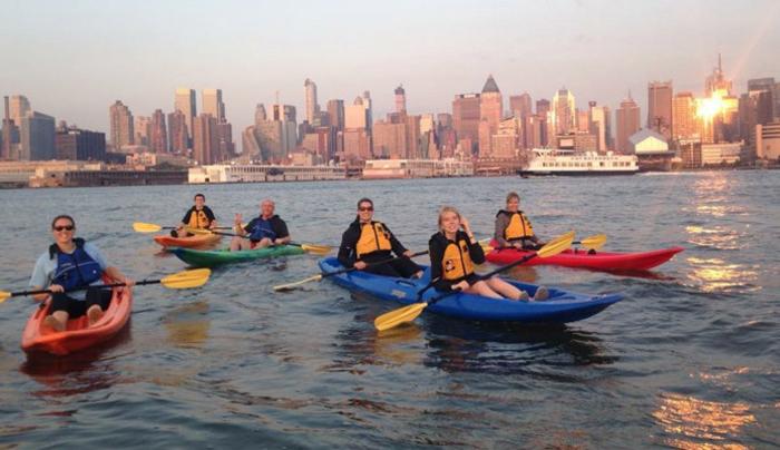 SkylineKayakTouratManhattanKayakCompany.jpg SkylineKayakTouratManhattanKayakCompany.jpg