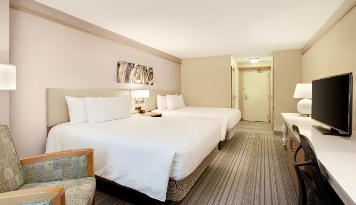 2 Queen Beds 2 Queen Beds