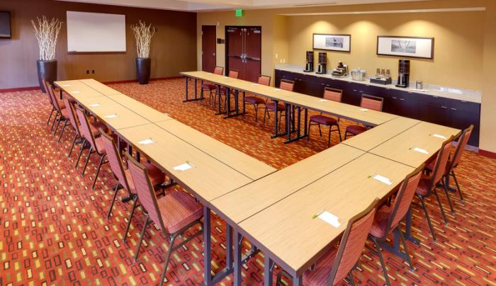 Meeting Room U-Shape Meeting Room U-Shape