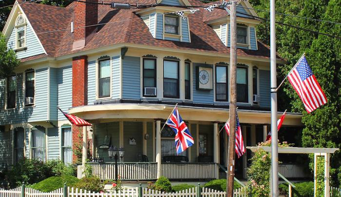 The Lamplighter Watkins Glen Ny 14891