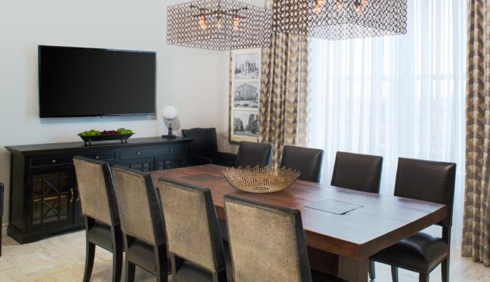 Penthouse Suite Dining Room Penthouse Suite Dining Room