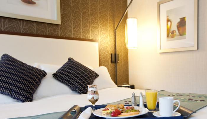 breakfast room service breakfast room service