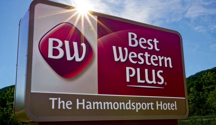 Best Western Plus Hammondsport Sign Best Western Plus Hammondsport Sign