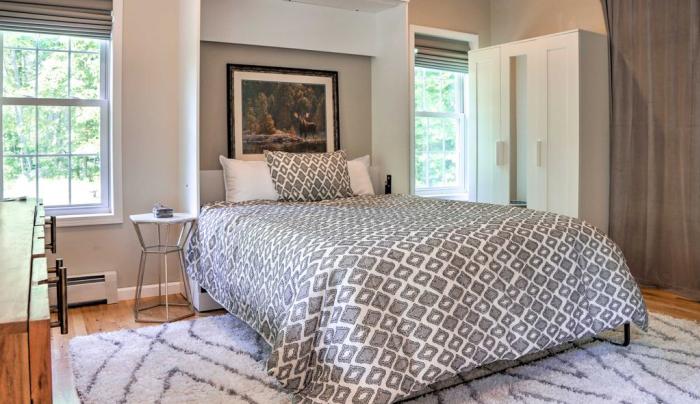4th Bedroom Relaxin' 4th Bedroom Relaxin'