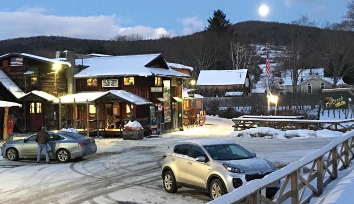 Fly Creek Cider Mill & Orchard Winter Moon Fly Creek Cider Mill & Orchard Winter Moon