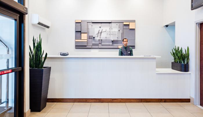 Front Desk Front Desk