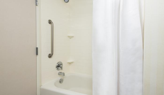 Guest Bathroom Tub Guest Bathroom Tub