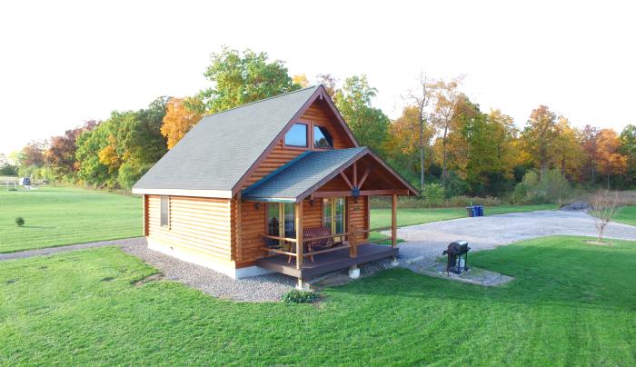 Exterior of the Honeoye Cabin owned by Cobtree Vacation Rental Homes Exterior of the Honeoye Cabin owned by Cobtree Vacation Rental Homes