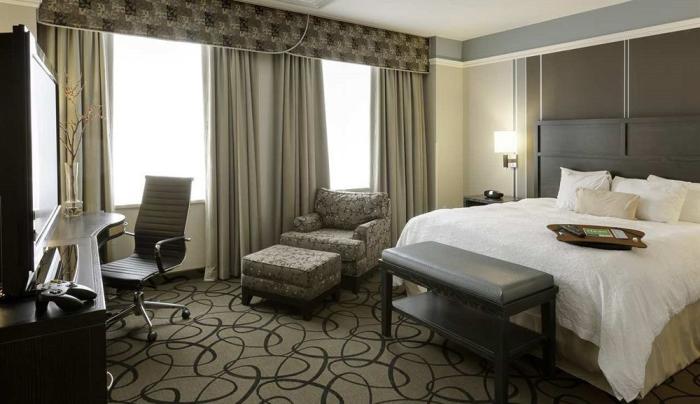 Hampton Inn & Suites Buffalo Hampton Inn & Suites Buffalo