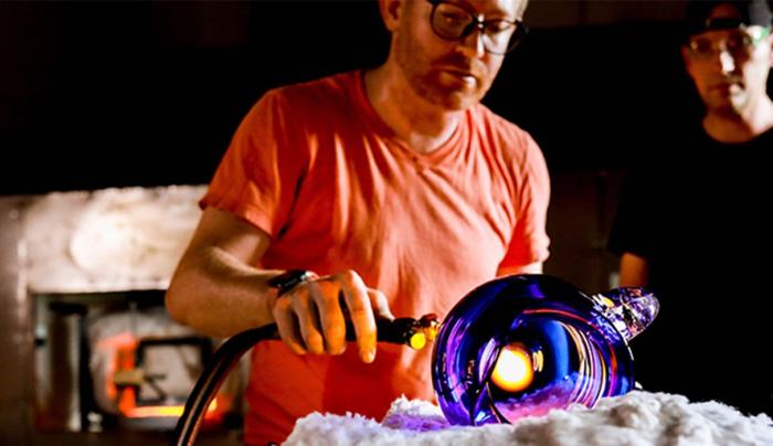 Glassblowing ornament Glassblowing ornament