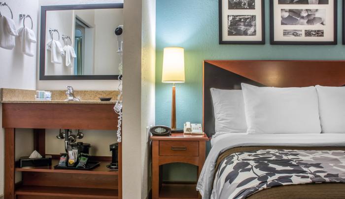 Guest Room with King Bed Guest Room with King Bed