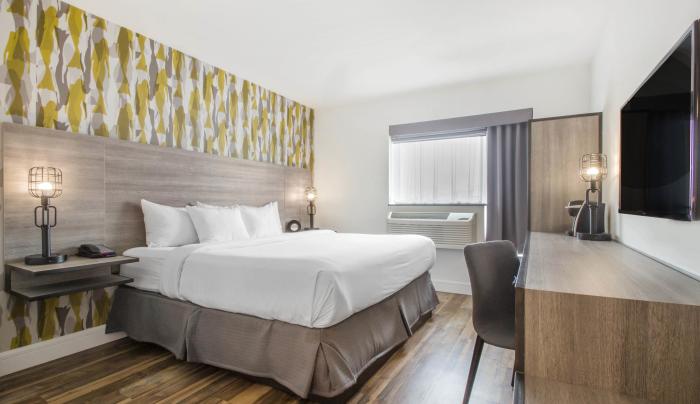 Look Hotel King Room 1 Look Hotel King Room 1