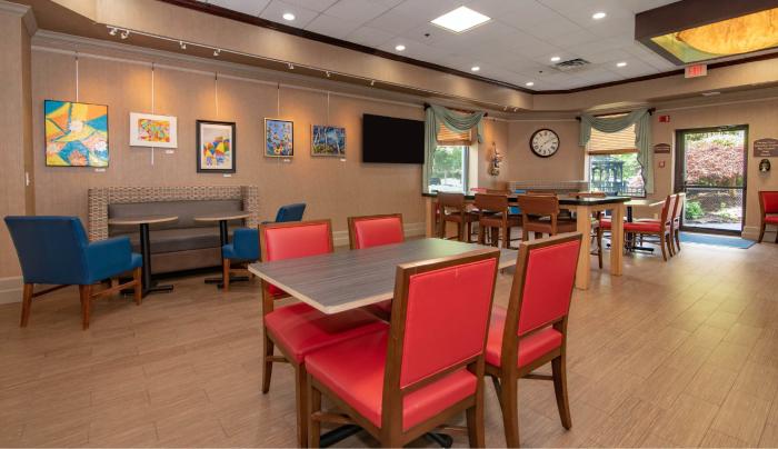 Newly renovated dining area - FREE hot deluxe breakfast, FREE wifi Newly renovated dining area - FREE hot deluxe breakfast, FREE wifi