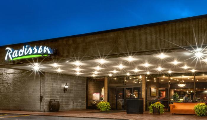 Radisson Front Radisson Front