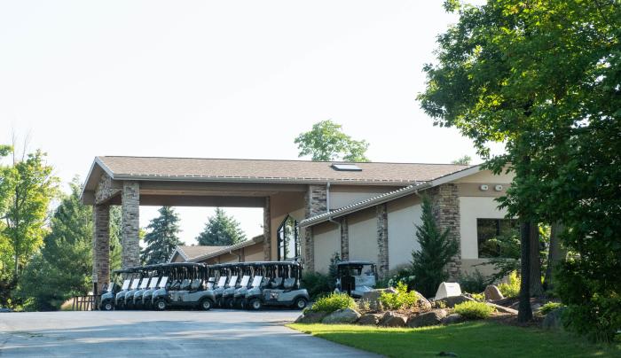 Exterior of Ravenwood Golf Course in Victor Exterior of Ravenwood Golf Course in Victor