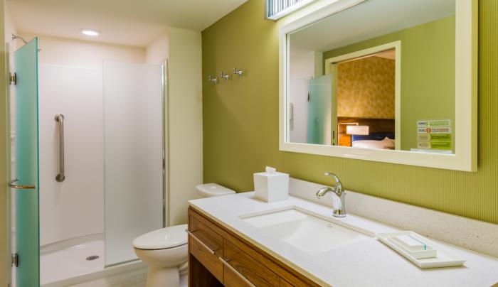 Suite Bathroom Suite Bathroom
