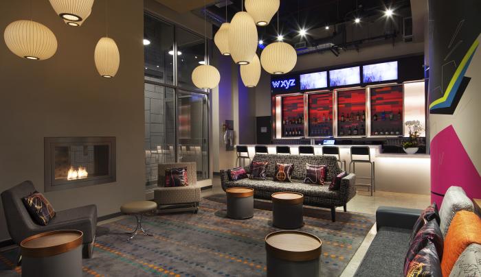 Bar & Lounge Bar & Lounge
