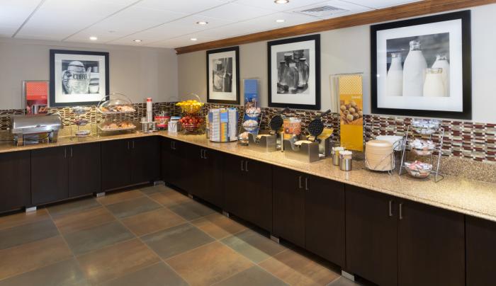 Breakfast Area Breakfast Area