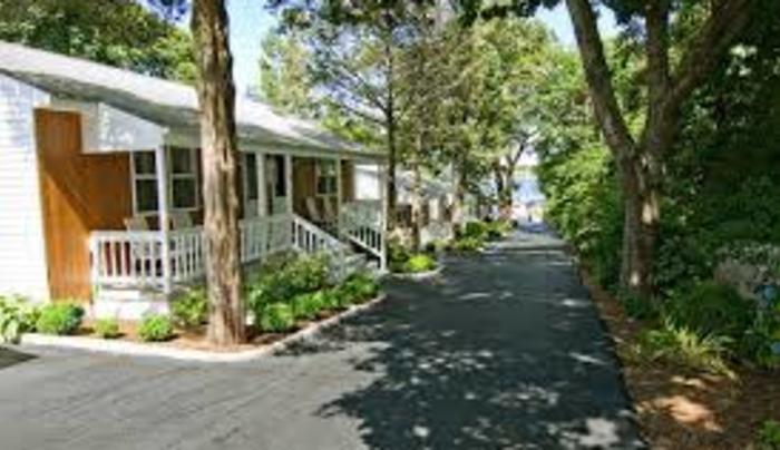 Colonial Shores Cottages Amp Marina Hampton Bays Ny 11946