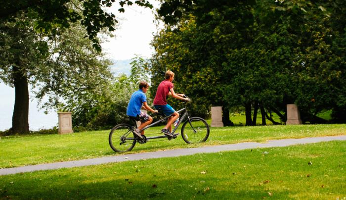 finger-lakes-geneva-on-the-lake-geneva-boys-on-tandem-bike finger-lakes-geneva-on-the-lake-geneva-boys-on-tandem-bike