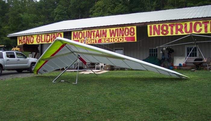 Mountain Wings Hang Gliding 2. Mountain Wings Hang Gliding 2.