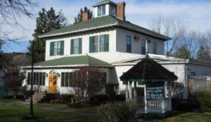 Green Gate Inn Pub Camillus Ny 13031
