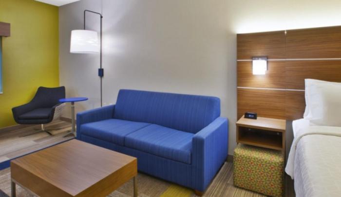 Holiday Inn Express & Suites Rochester-Victor Holiday Inn Express & Suites Rochester-Victor