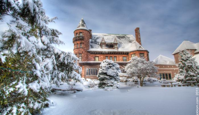 Belhurst Castle in Winter Belhurst Castle in Winter
