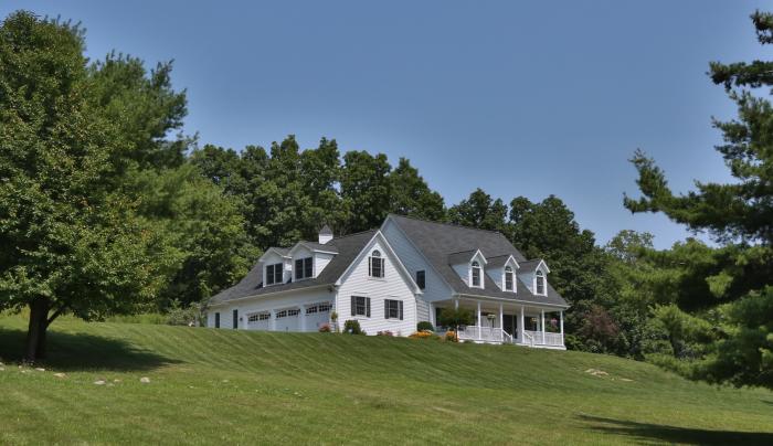 Another World Bed and Breakfast Naples, NY 14512