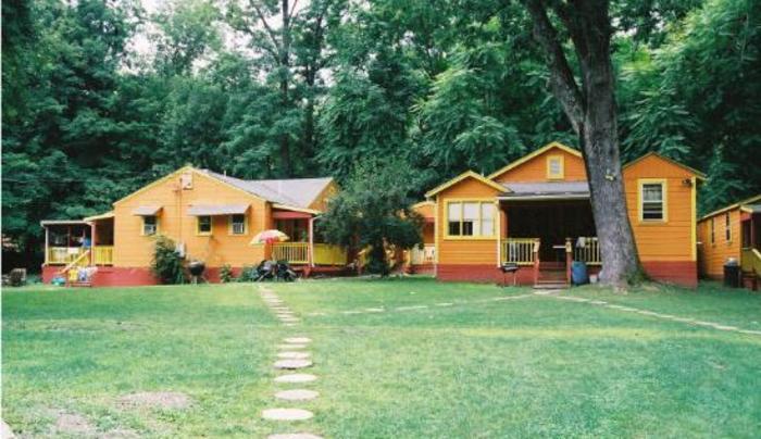 Valley Brook Motor Inn And Cottages Wurtsboro Ny 12790